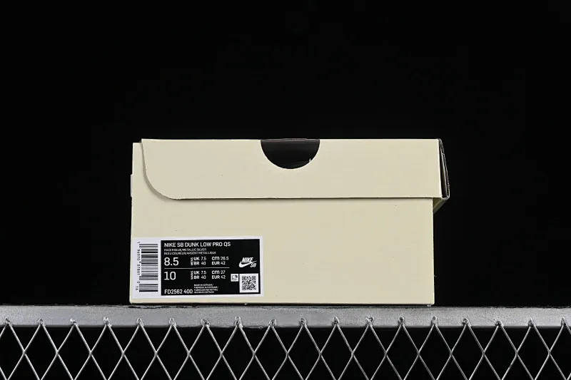 All Categories Nk SB Dunk Series Nk SB Dunk Low Low-top sneakers Pure original April Skateboards x Nk SB Dunk Low joint model Frozen Rose SB smashed backboard fashion casual sneakers FD2562-400